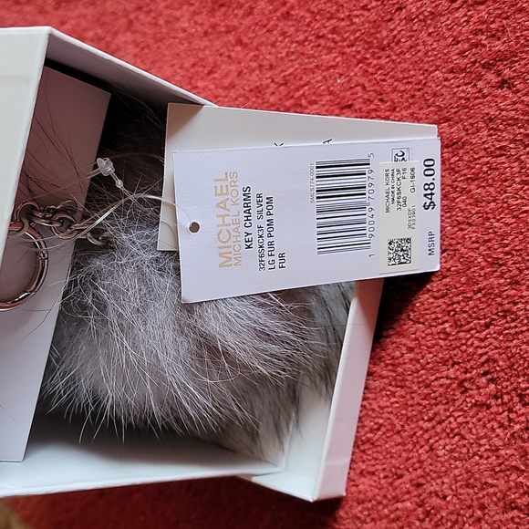 Michael Kors Fur Pom Pom Keychain - Picture 3 of 4